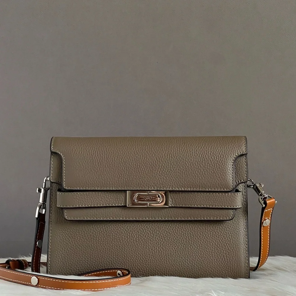 💰SOLD - 158723 - Tory Burch Lee Radziwill Pebbled Shoulder Bag - Picture 1 of 16